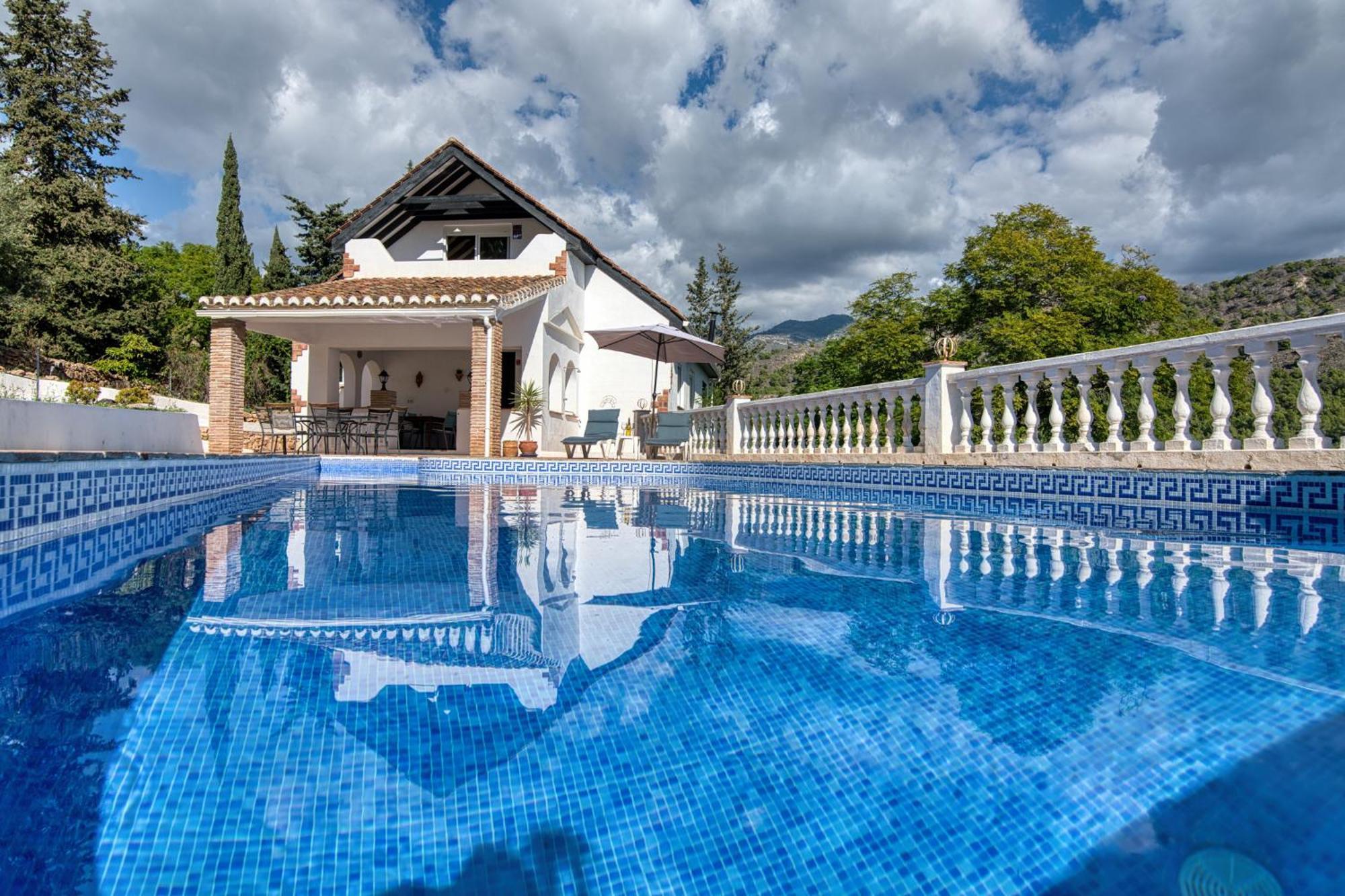 Villa Morera Bed & Breakfast Frigiliana Exterior photo